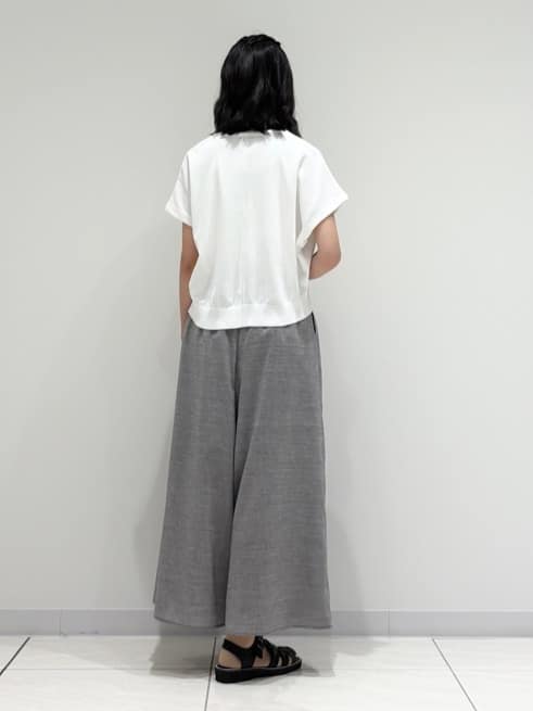 kayoさんの「INDIVI｜【洗える／清涼感◎】ワイドフレアパンツ／スカーチョ」を使ったコーディネート