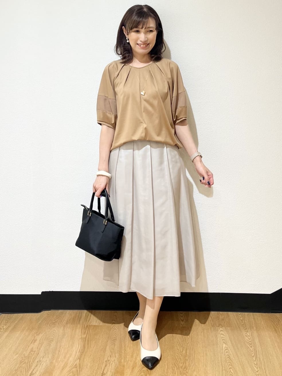 ayaさんの「Reflect｜【マシンウォッシュ可／セットアップ可】シアーボックスタックプリーツスカート」を使ったコーディネート