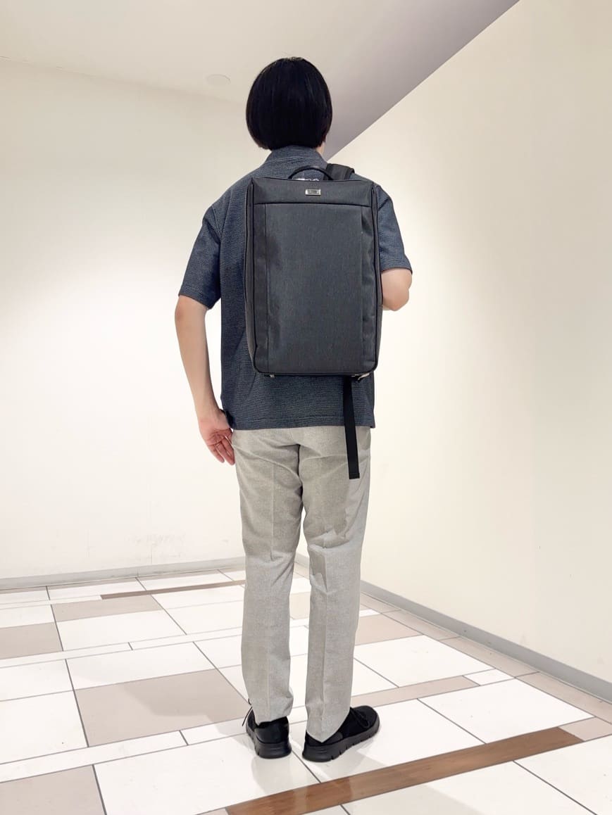 及川さんの「TAKEO KIKUCHI｜【抗菌防臭／9色5サイズ展開】ハニカムメランジ ポロシャツ」を使ったコーディネート
