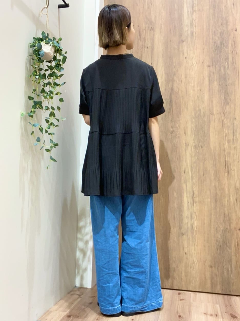 まなしぃさんの「grove｜【体型カバー】ラフに着たい　ティアードプリーツブラウス」を使ったコーディネート