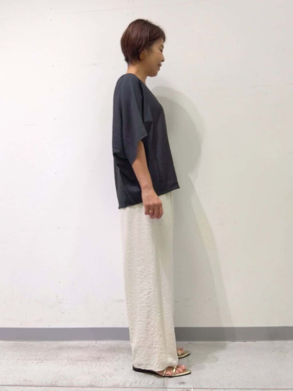 Kさんの「INDIVI｜【洗える／UVケア／SETUP可能】ドロストワイドパンツ」を使ったコーディネート