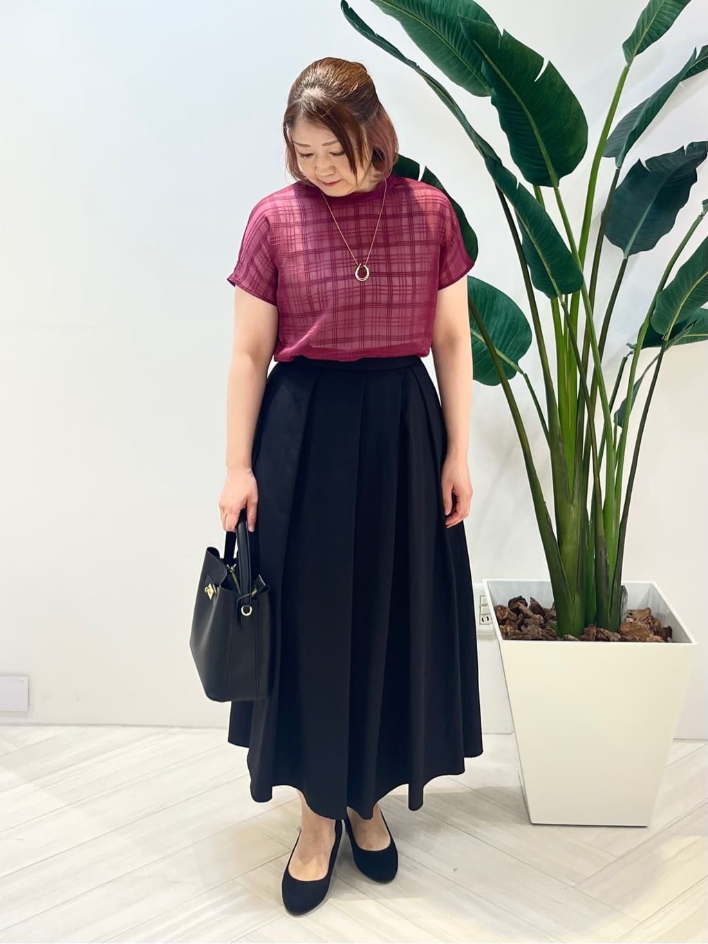 Tomoさんの「UNTITLED｜【シアー】チェックスタンドネックブラウス」を使ったコーディネート