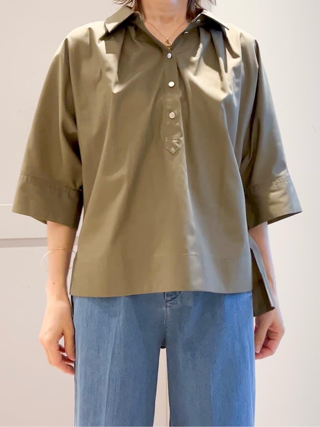 yamakoさんの「grove｜ラウンドメタルバングル」を使ったコーディネート