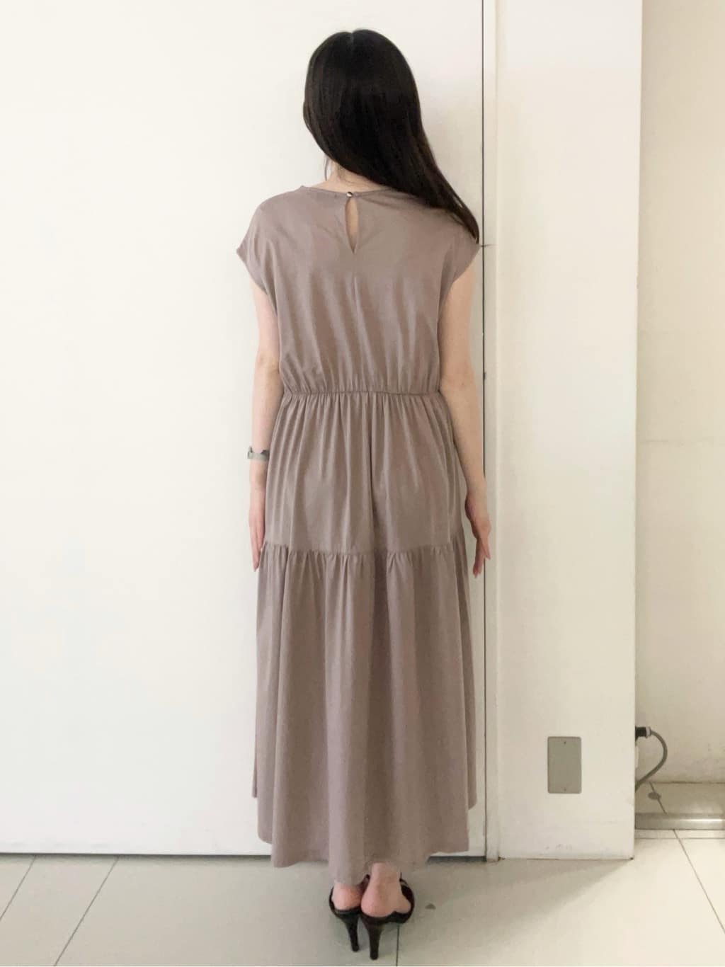 moeさんの「UNTITLED｜【ティアード/洗える】コットンロングワンピース」を使ったコーディネート