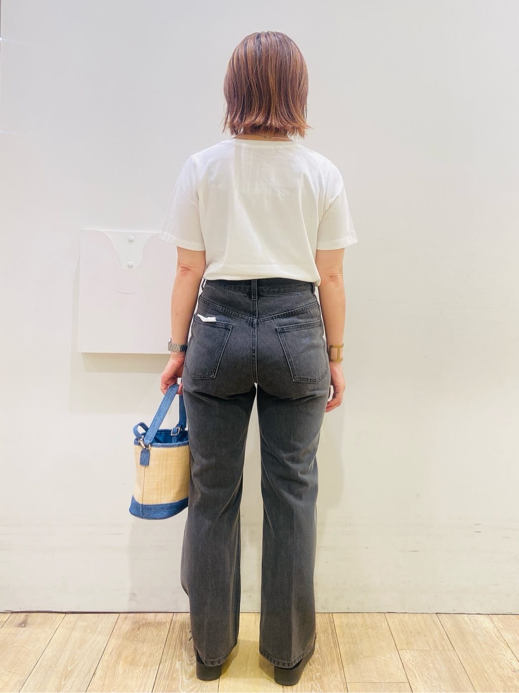YUKOさんの「index｜《丈が選べる》ストレートデニムパンツ【洗濯機洗い可】」を使ったコーディネート