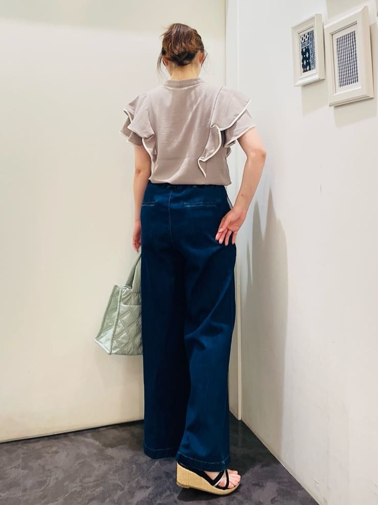 c_h_i_k_aさんの「grove｜」を使ったコーディネート