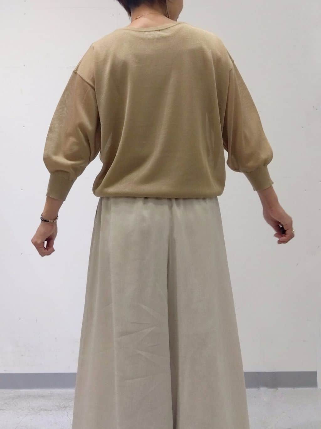 Kさんの「INDIVI｜【洗える／清涼感◎】ワイドフレアパンツ／スカーチョ」を使ったコーディネート
