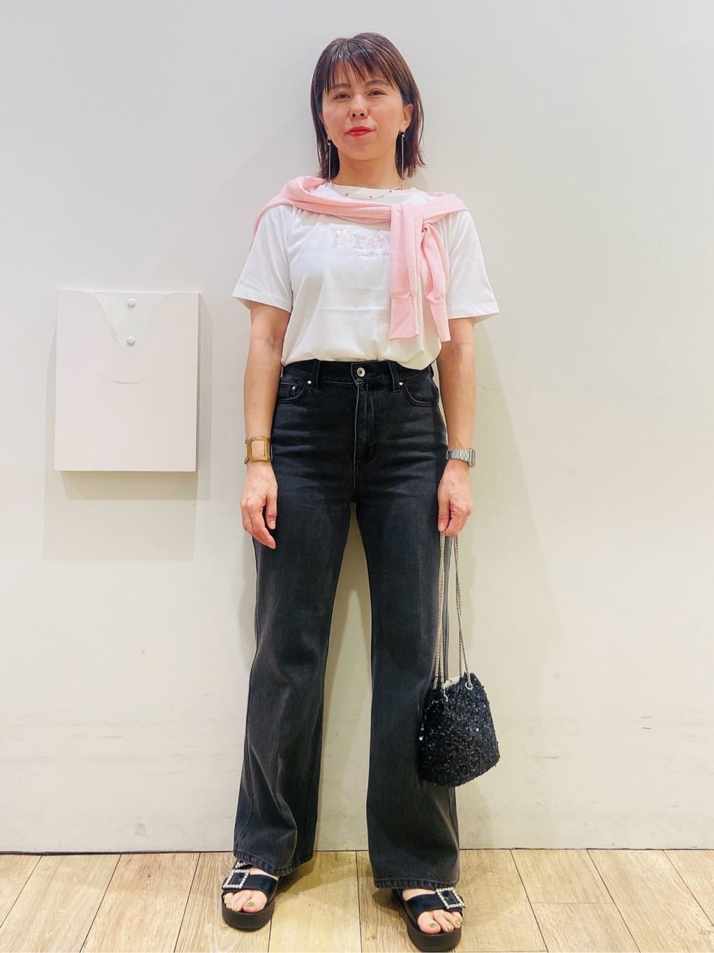 YUKOさんの「index｜《丈が選べる》ストレートデニムパンツ【洗濯機洗い可】」を使ったコーディネート