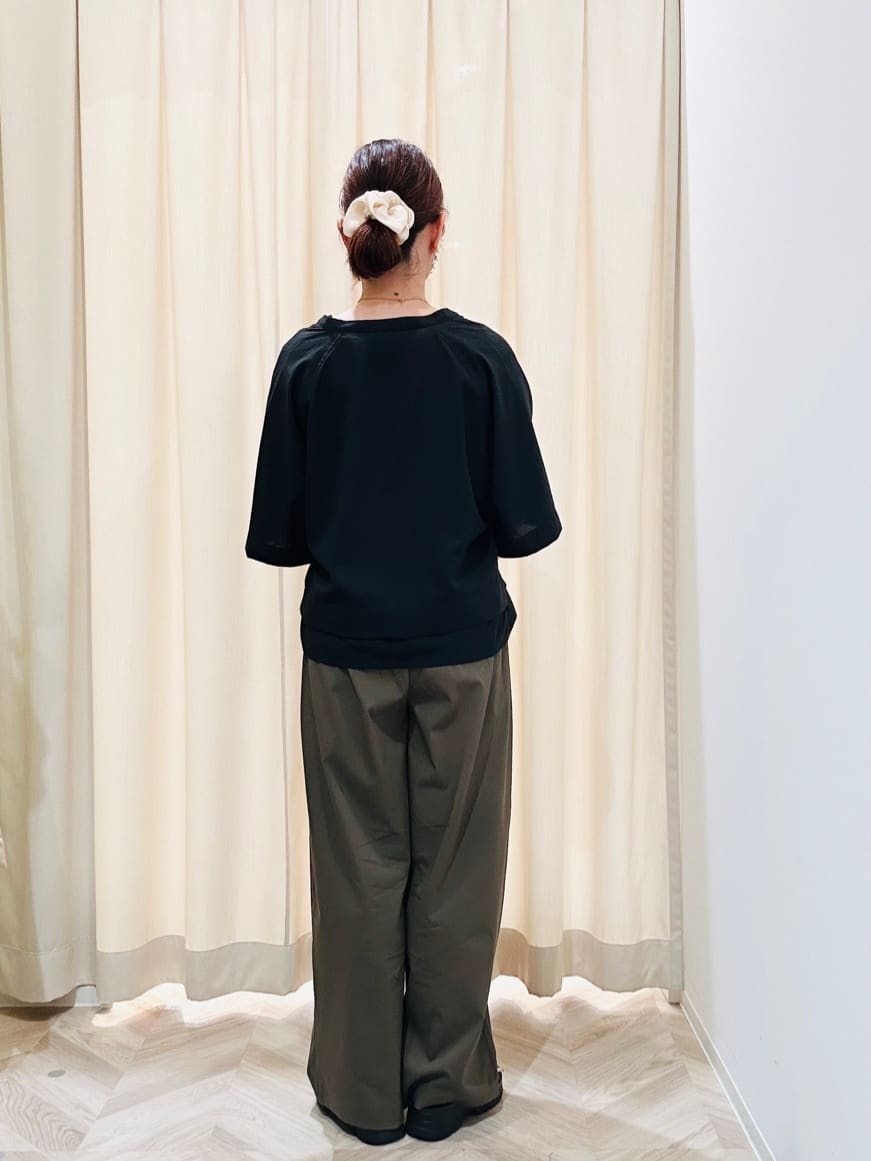 ちはるさんの「SHOO･LA･RUE｜【洗濯後しわになりにくい/UV/吸水速乾】大人きれいな バンドカラーシャツ」を使ったコーディネート