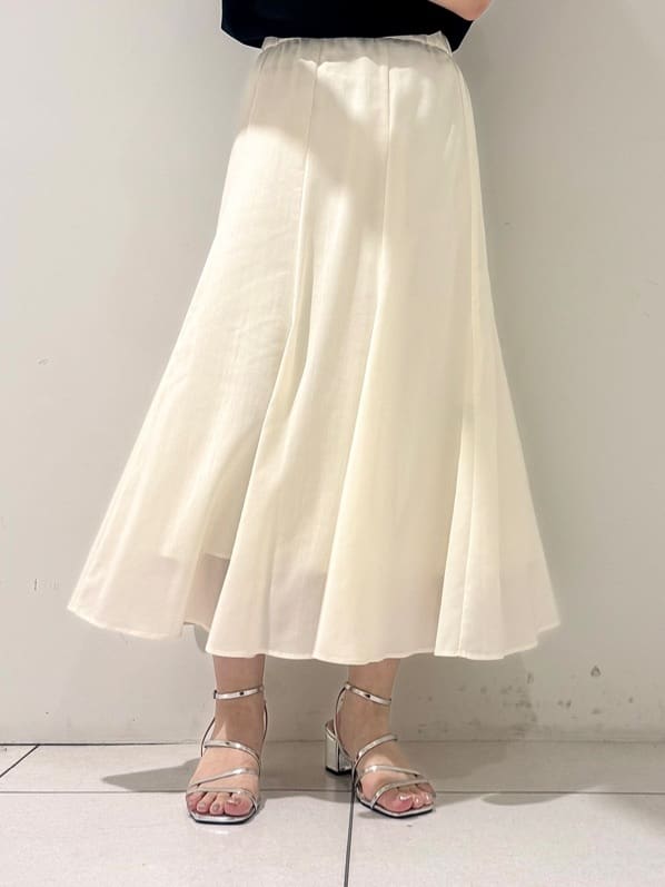 そんさんの「INDIVI｜リネン調ペーズリースカーフ」を使ったコーディネート