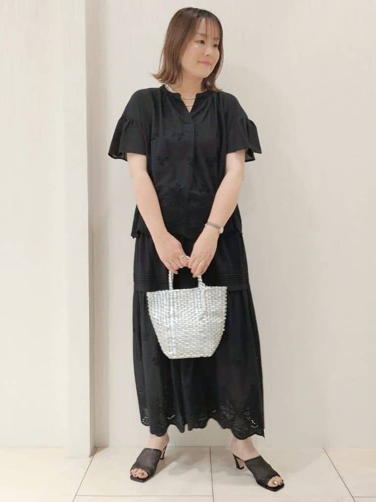 naokoさんの「UNTITLED｜【後ろウエストゴム/ストレッチ性/オンオフ】ジャージナロースカート」を使ったコーディネート