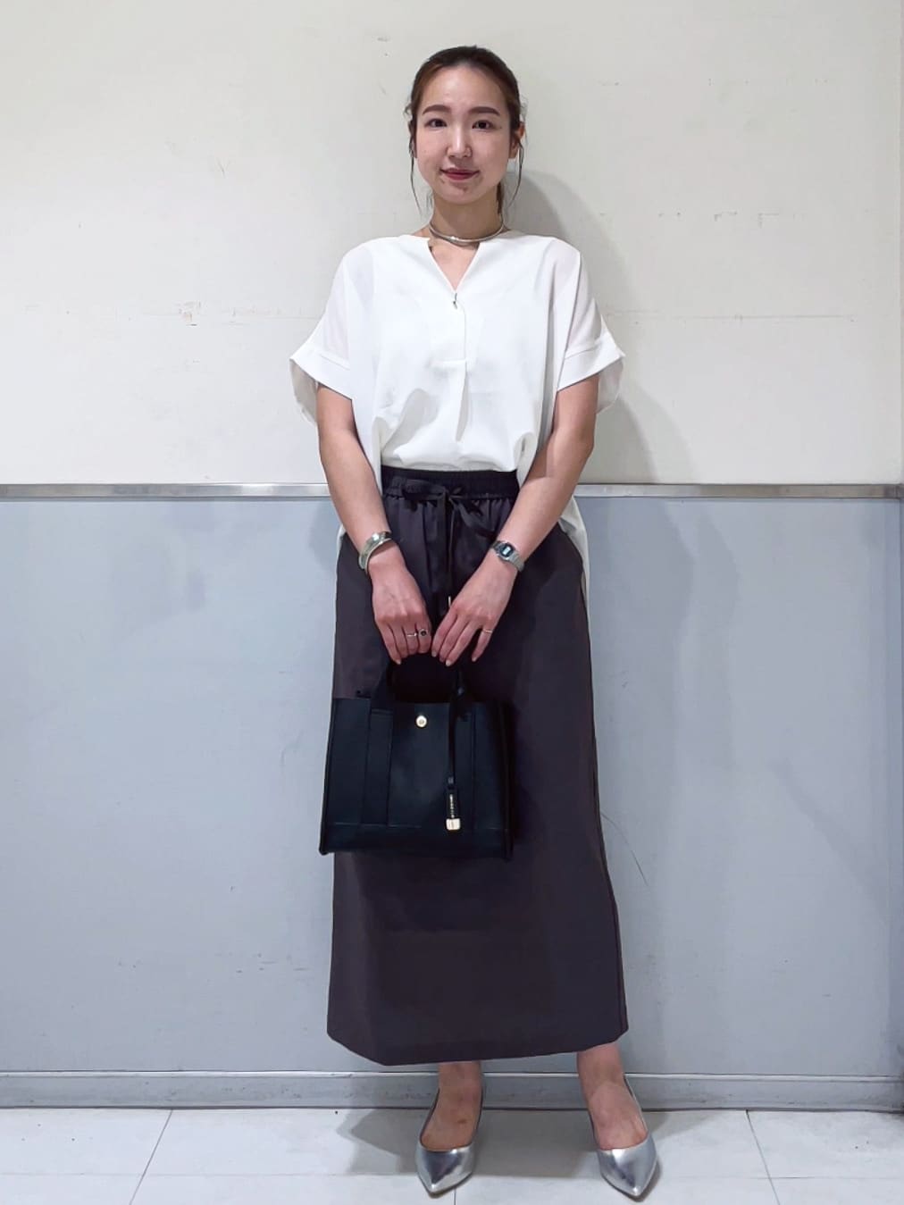 ミーさんの「index｜《7色展開／SS-LLサイズ》ストレッチスキッパーブラウス／セットアップ対応【洗濯機洗い可／防シワ】」を使ったコーディネート
