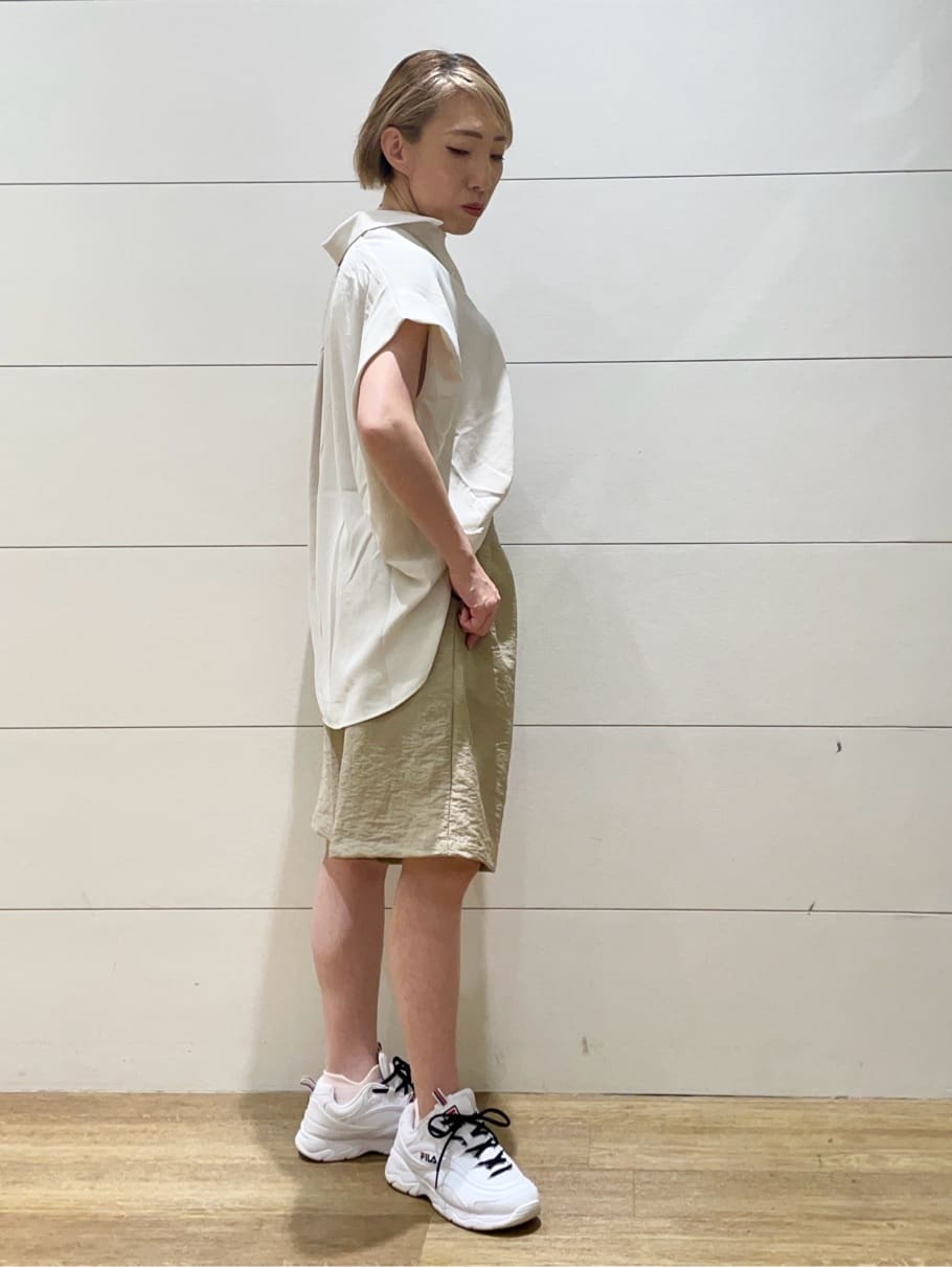 Ryoさんの「THE SHOP TK｜コットンライクブラウス【接触冷感/洗濯機OK/UV/セットアップ可】」を使ったコーディネート