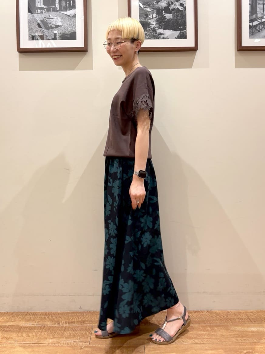 Ayumiさんの「SHOO･LA･RUE｜【S-LL/ひんやり/UV/】大人上品な お袖レースニット」を使ったコーディネート