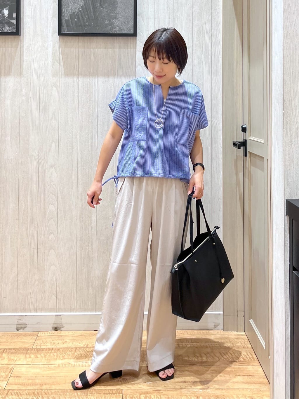 shirayuuuさんの「SHOO･LA･RUE｜【洗える/S-LL】シルエット変化を楽しめる サッカーストライプ柄スキッパートップス」を使ったコーディネート