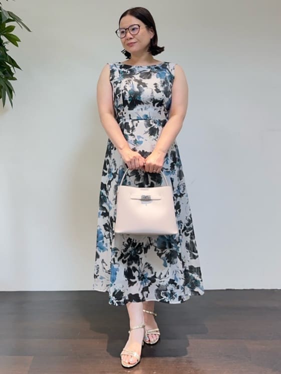 Asamiさんの「UNTITLED｜【シアー/エレガント/花柄/夏ワンピ】ペイントフラワーワンピース」を使ったコーディネート