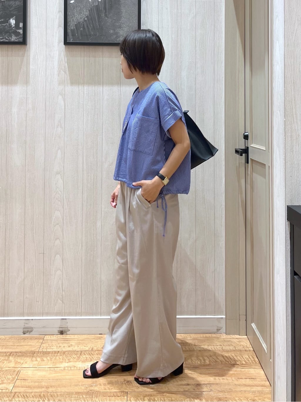 shirayuuuさんの「SHOO･LA･RUE｜【洗える/S-LL】シルエット変化を楽しめる サッカーストライプ柄スキッパートップス」を使ったコーディネート
