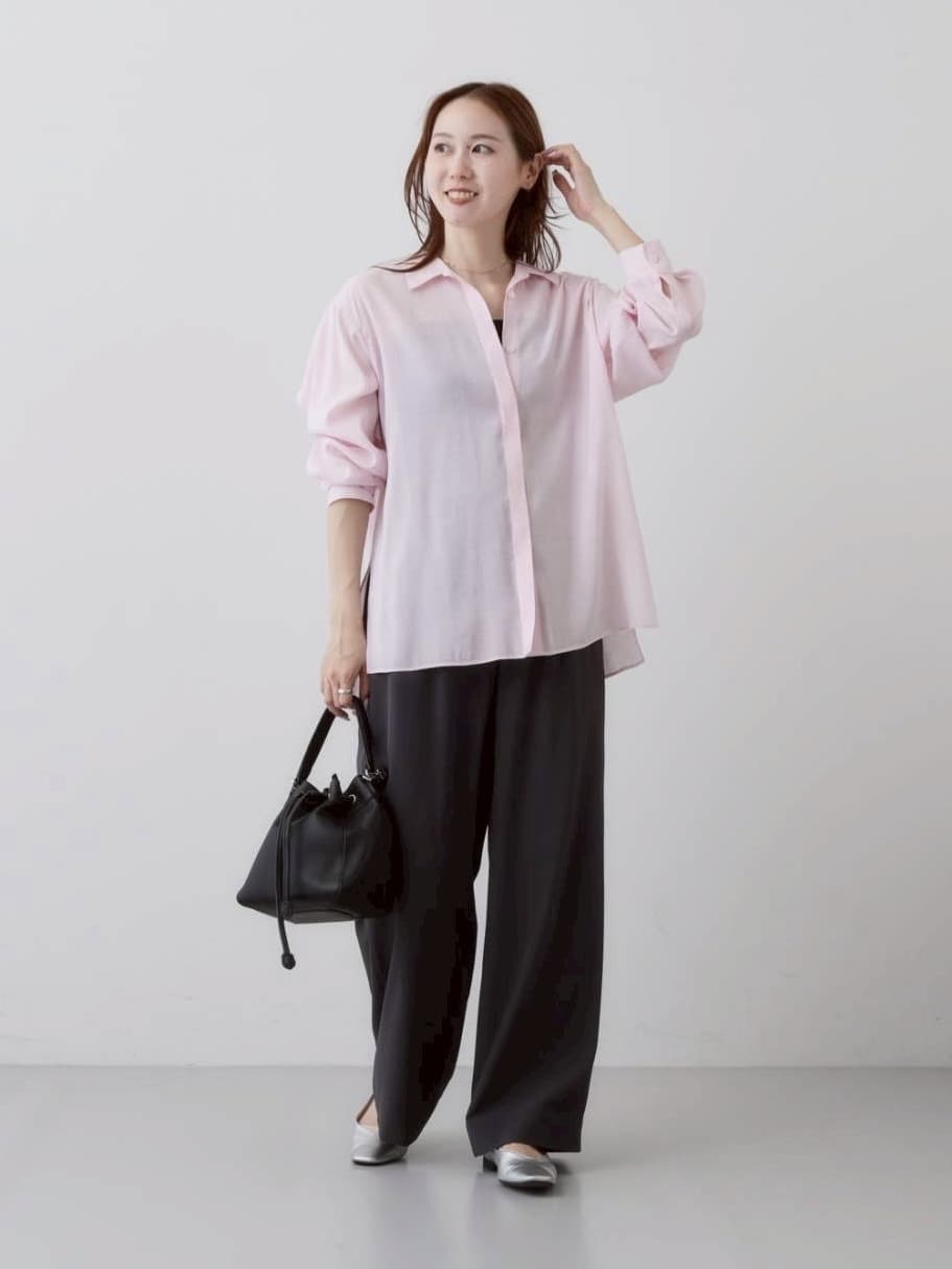 mitsukiさんの「INDIVI｜【UVケア／SETUP可能】エアリージョーゼット ワイドパンツ」を使ったコーディネート