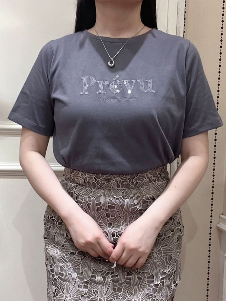Hitomiさんの「index｜スパンコール刺繍ロゴTシャツ【洗濯機洗い可／接触冷感／UVケア】」を使ったコーディネート