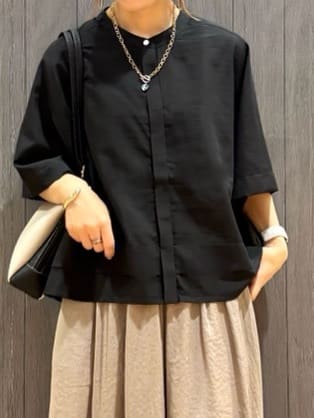 meiさんの「SHOO･LA･RUE｜【S-LL/裏地ひんやり】エアリーで涼やか 大人のシアースカーチョ」を使ったコーディネート