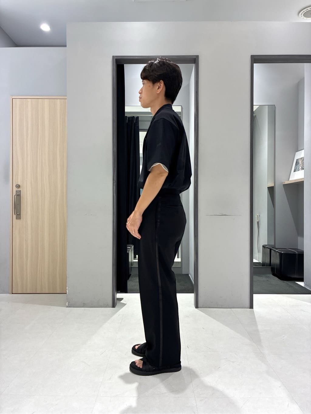 わいずみさんの「TAKEO KIKUCHI｜【COOL CITY WEAR】エアートール オープンカラーシャツ /接触冷感・通気性」を使ったコーディネート