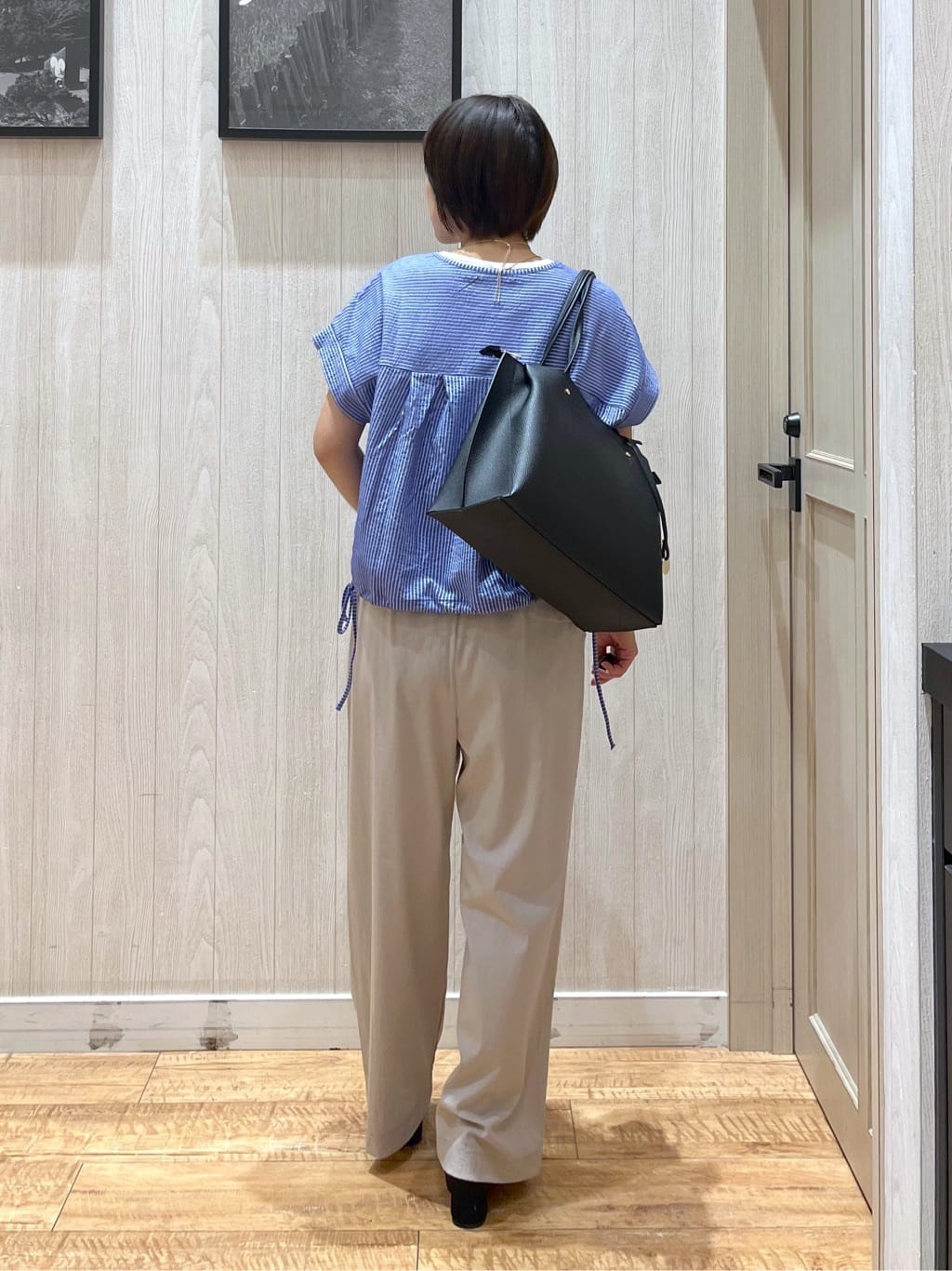 shirayuuuさんの「SHOO･LA･RUE｜【洗える/S-LL】シルエット変化を楽しめる サッカーストライプ柄スキッパートップス」を使ったコーディネート