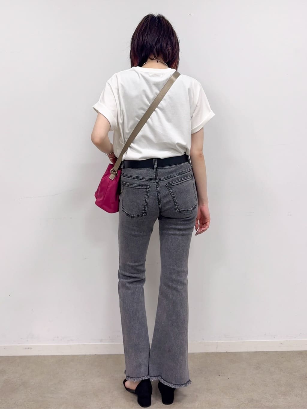 𝐜𝐡𝐢𝐤𝐚さんの「SHOO･LA･RUE｜【S-LL/ひんやり/UV】選べる6柄でそれぞれ欲しくなる プリントTシャツ」を使ったコーディネート