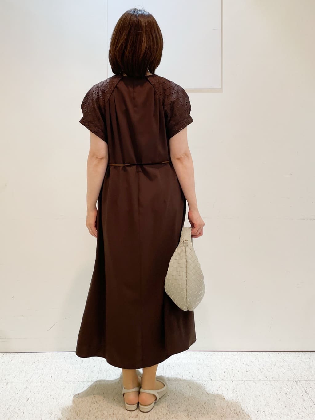めいさんの「Reflect｜カットワークレーススリーブワンピース」を使ったコーディネート