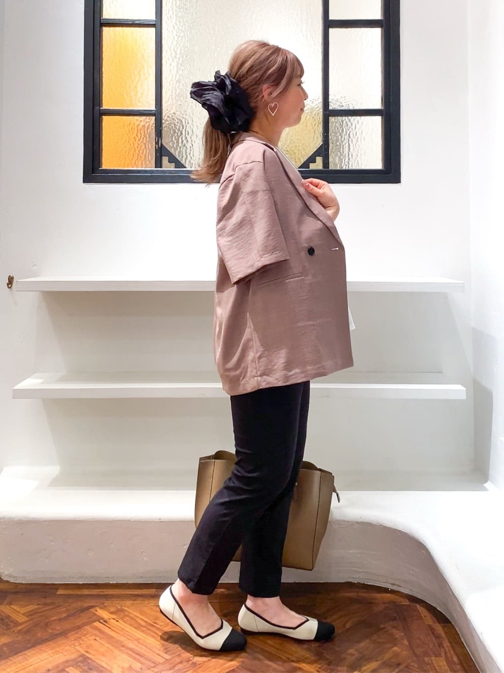 Harukaさんの「grove｜【冷感】サマーハイパーストレッチテーパードパンツ」を使ったコーディネート