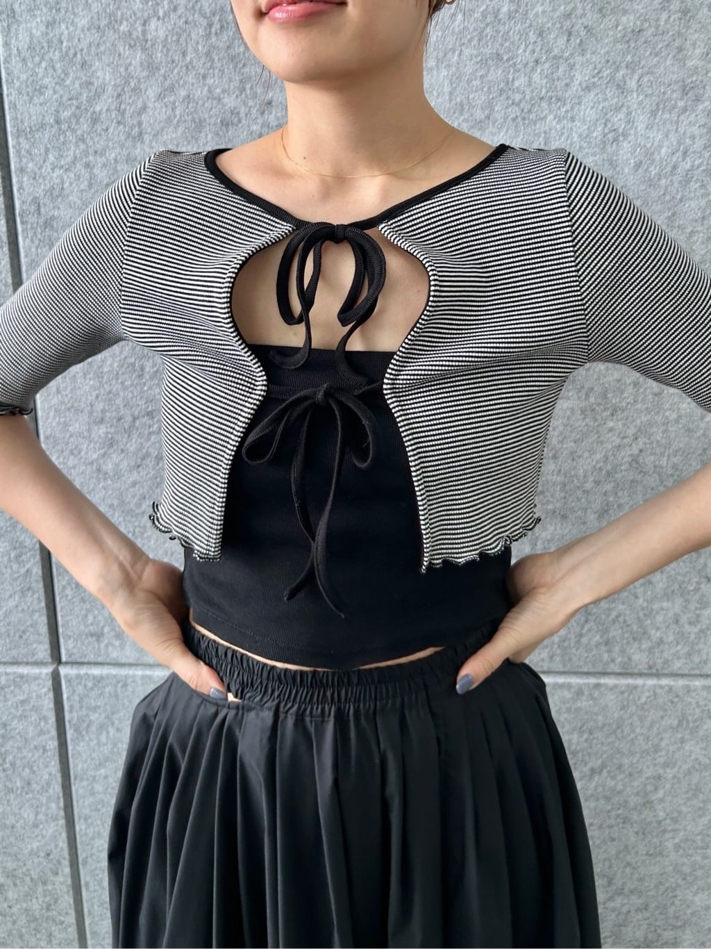 harunaさんの「CODE A｜chic border 2way ribbon cardigan」を使ったコーディネート