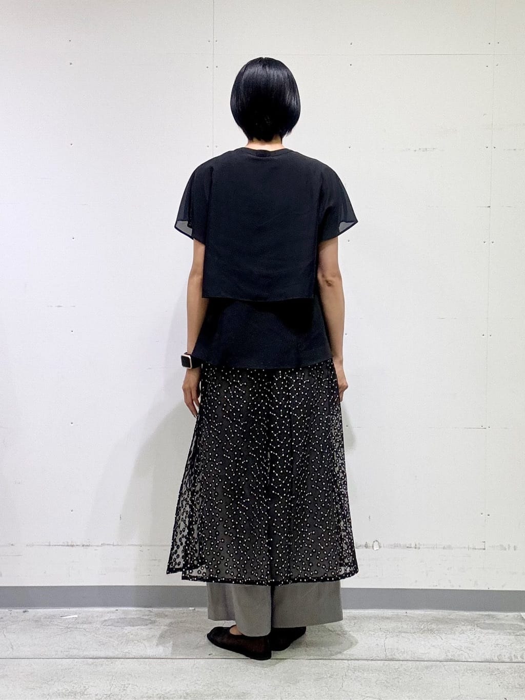 naoさんの「INDIVI｜【トレンド感◎】レイヤード レーススカート」を使ったコーディネート