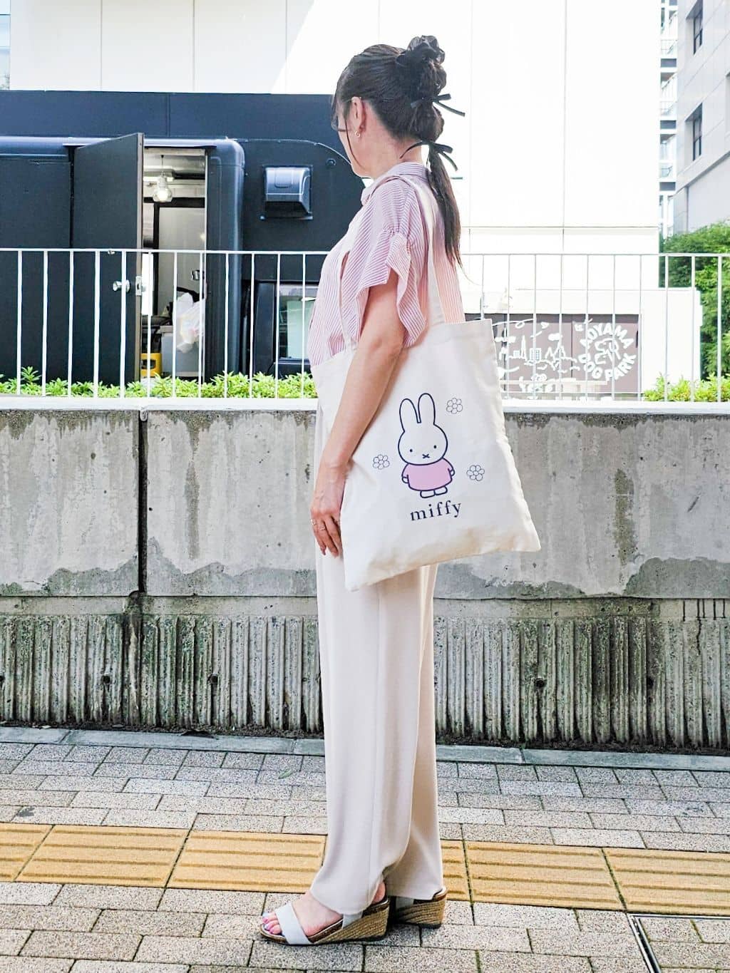 ゆゆさんの「SHOO･LA･RUE｜【S-LL】さらシャリコットン 上品なシアー感のデザインシャツ」を使ったコーディネート