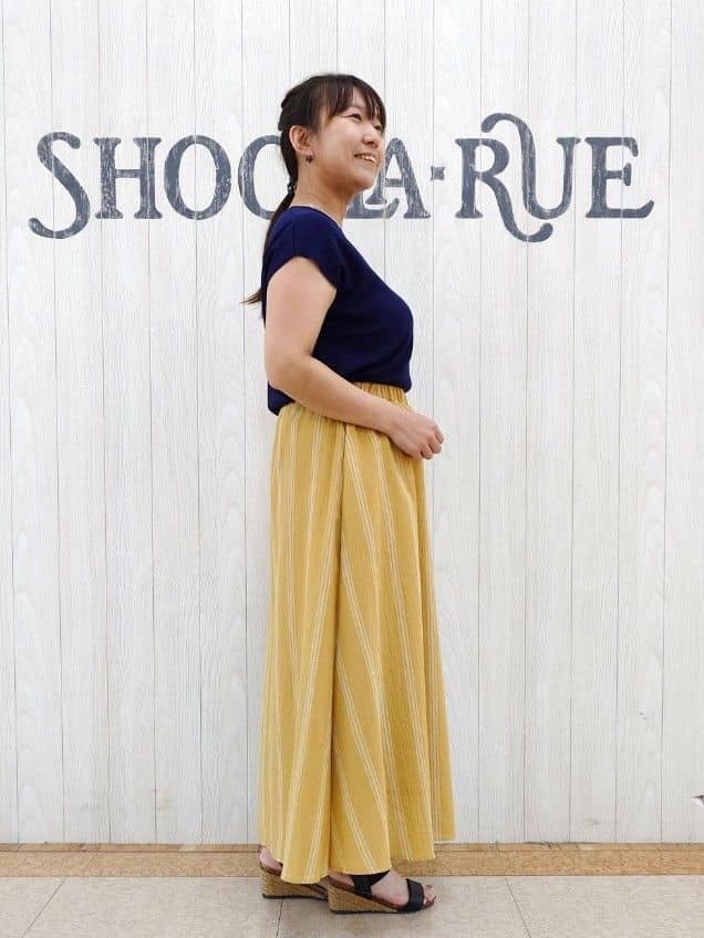 とろろさんの「SHOO･LA･RUE｜◆【高レビュー/累計販売35万足突破】片手ではけるサンダル シューダル 25SS」を使ったコーディネート