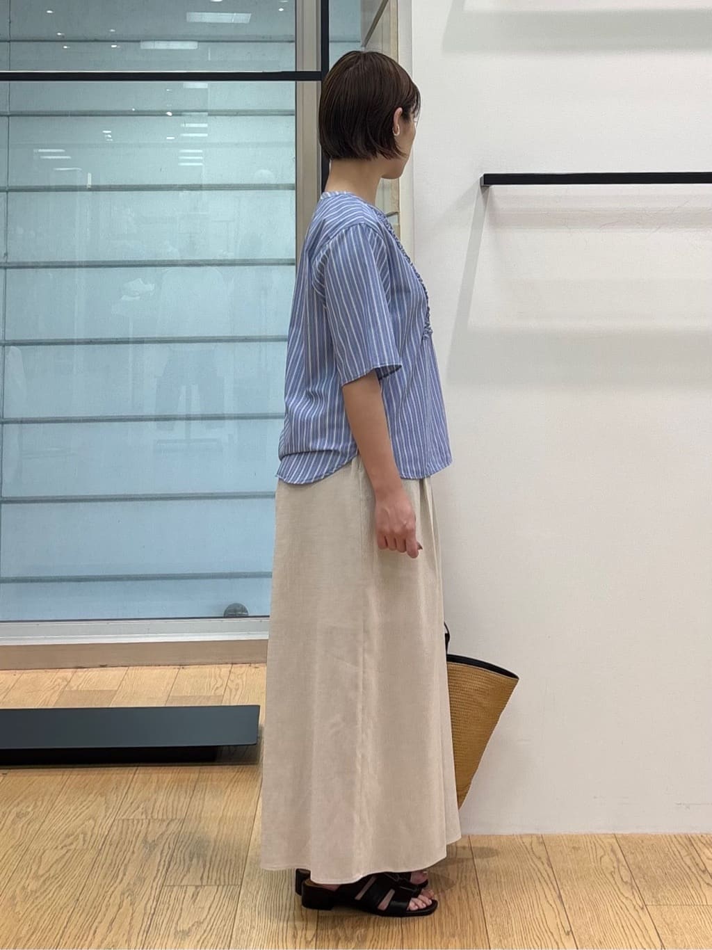 asamiさんの「INDIVI｜【洗える】胸元タックフリルブラウス」を使ったコーディネート