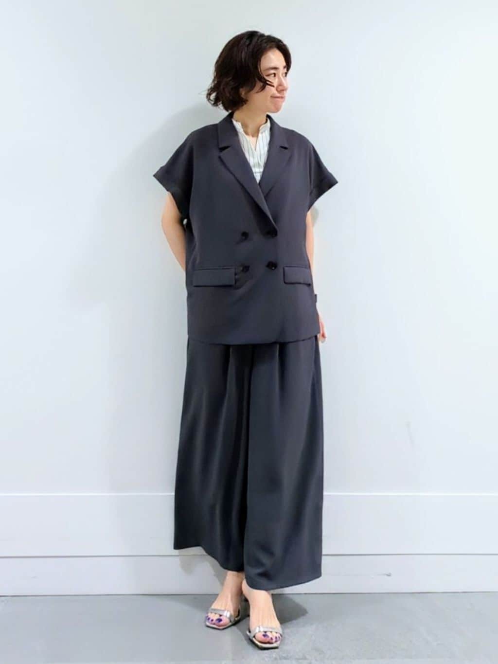 ミズタさんの「UNTITLED｜【洗える/スキッパー】フレンチスリーブシアーブラウス」を使ったコーディネート