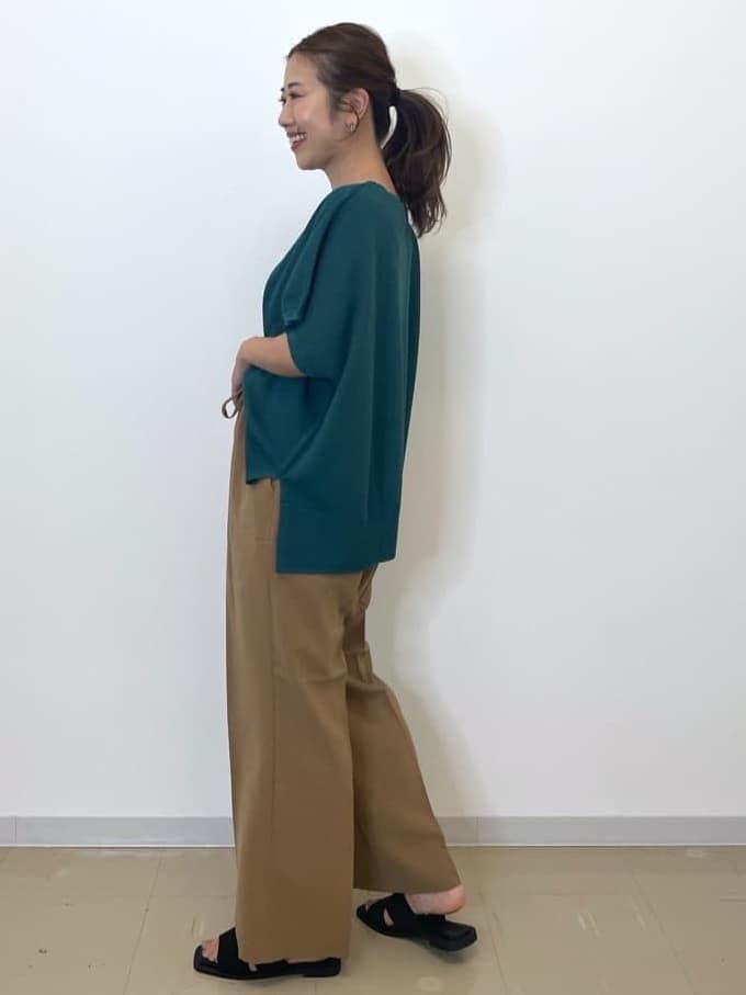 Akiさんの「OPAQUE.CLIP｜《5色展開／S-LLサイズ》リラクシーメッシュニット【洗濯機洗い可】」を使ったコーディネート