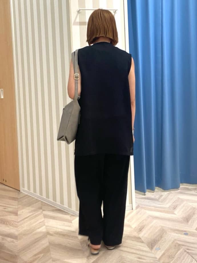 えみ子さんの「SHOO･LA･RUE｜【S-LL】夏のレイヤードコーデに さらりと着られるメッシュジレ」を使ったコーディネート