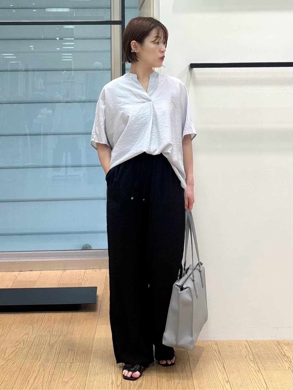 asamiさんの「INDIVI｜【洗える／UVケア／SETUP可能】ドロストワイドパンツ」を使ったコーディネート