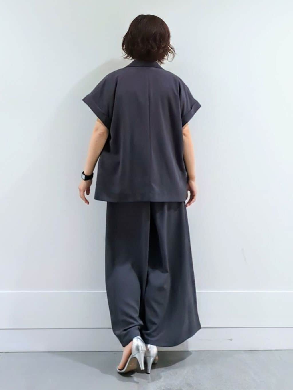 ミズタさんの「UNTITLED｜【洗える/スキッパー】フレンチスリーブシアーブラウス」を使ったコーディネート