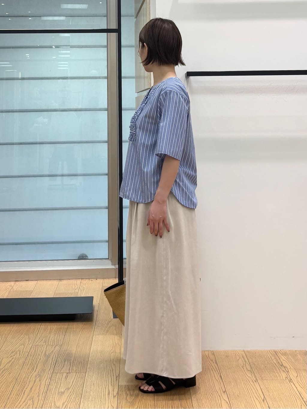 asamiさんの「INDIVI｜【洗える】胸元タックフリルブラウス」を使ったコーディネート
