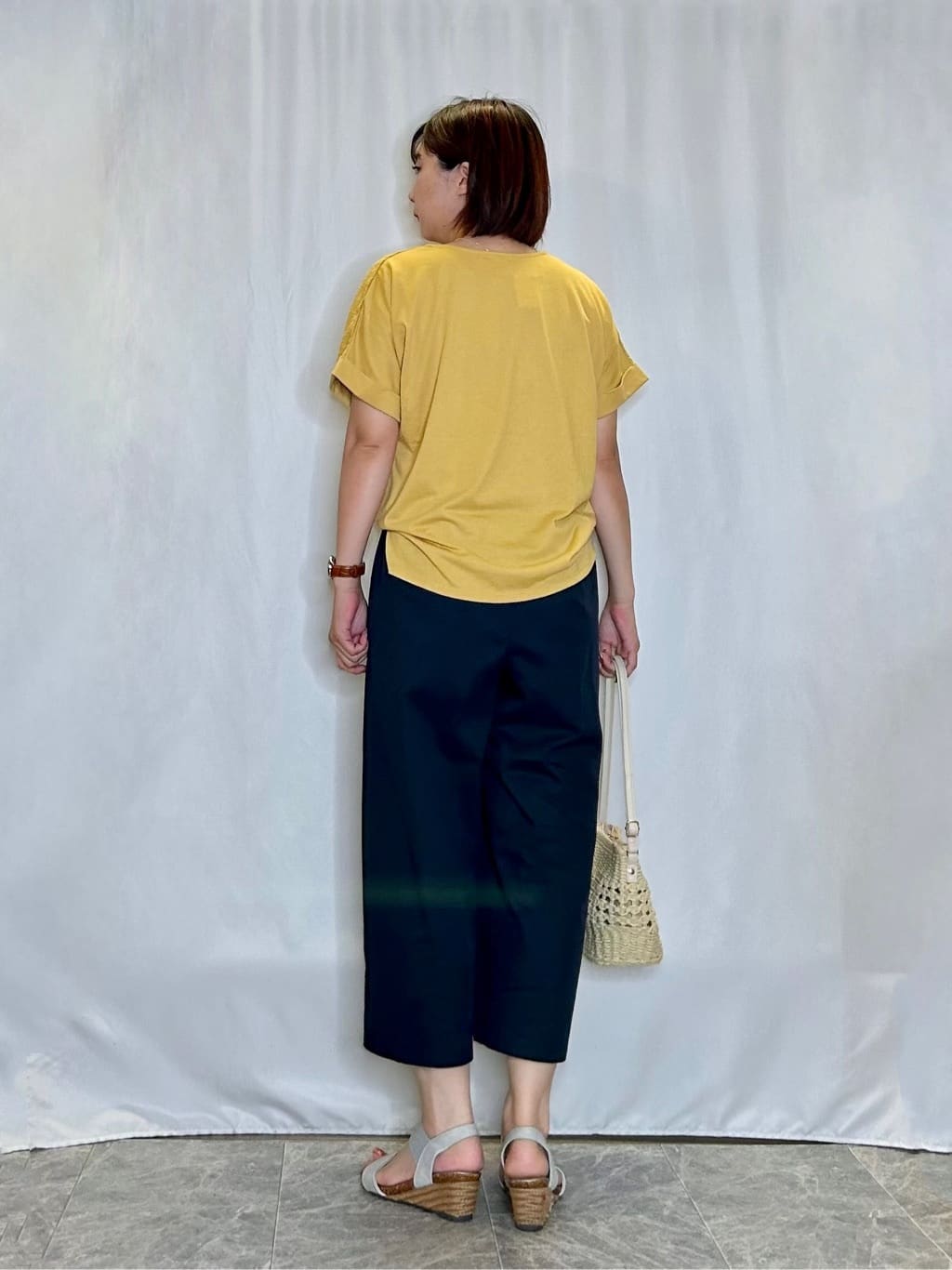 ネリさんの「SHOO･LA･RUE｜インでもアウトでも 上品な甘さの 刺繍レース切替トップス」を使ったコーディネート