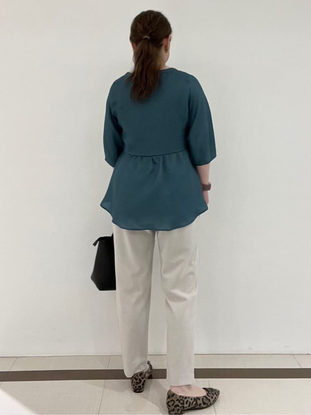 Hiroさんの「Reflect｜【すっきり見え！長め丈】ペプラムデザインシアーブラウス」を使ったコーディネート