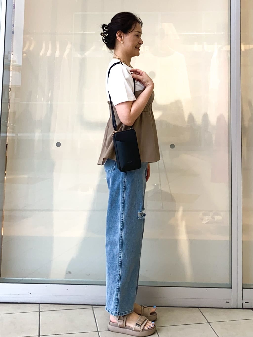 Jeanさんの「OPAQUE.CLIP｜タックビスチェドッキングカットソー【洗濯機洗い可】」を使ったコーディネート
