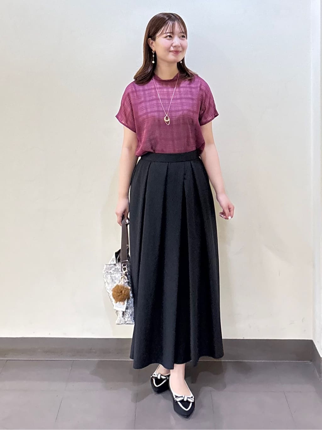 いくみさんの「UNTITLED｜【シアー】チェックスタンドネックブラウス」を使ったコーディネート