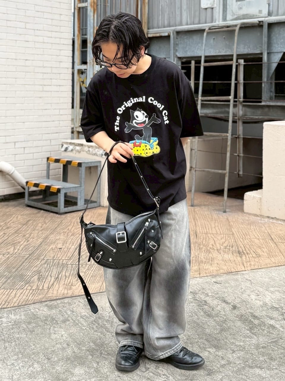 taigaさんの「tk.TAKEO KIKUCHI｜バレルシルエットパンツ（デニム＆カラーパンツ）」を使ったコーディネート