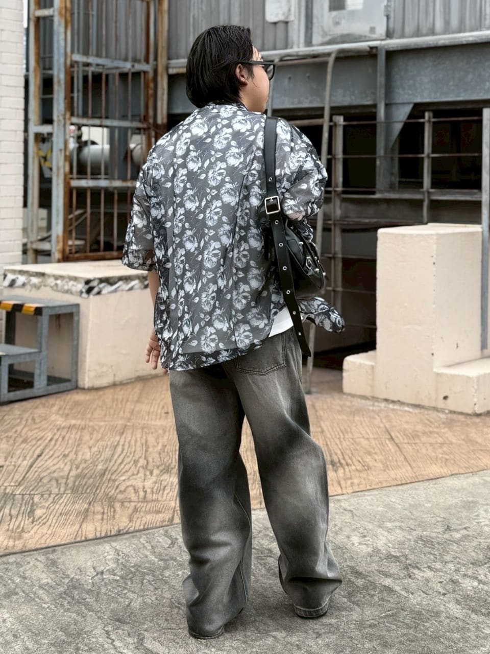 taigaさんの「tk.TAKEO KIKUCHI｜バレルシルエットパンツ（デニム＆カラーパンツ）」を使ったコーディネート