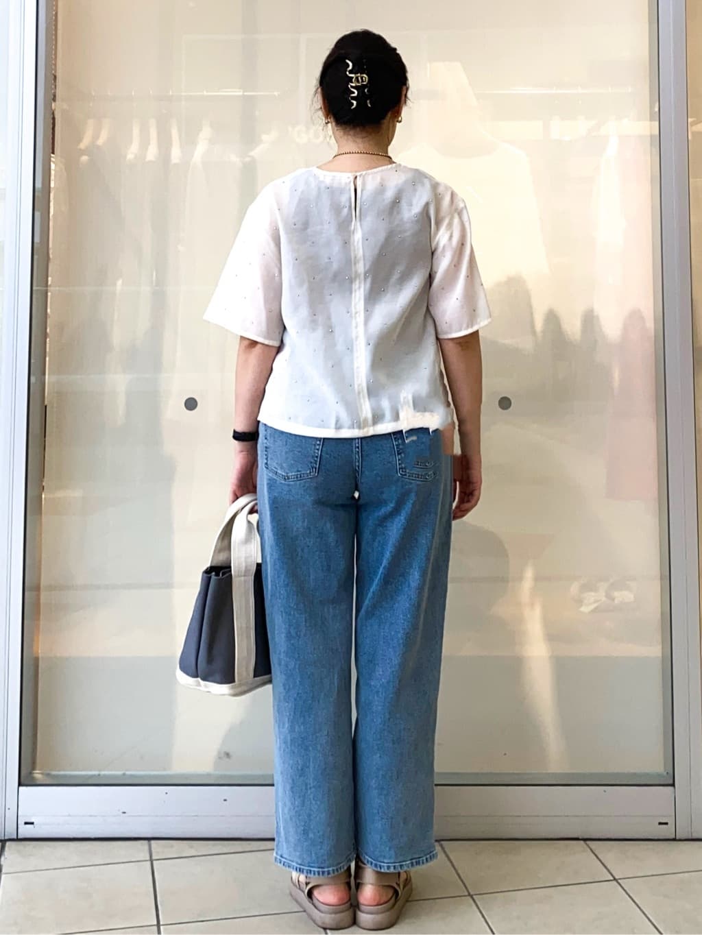 Jeanさんの「OPAQUE.CLIP｜シアービジューブラウス【手洗い可】」を使ったコーディネート