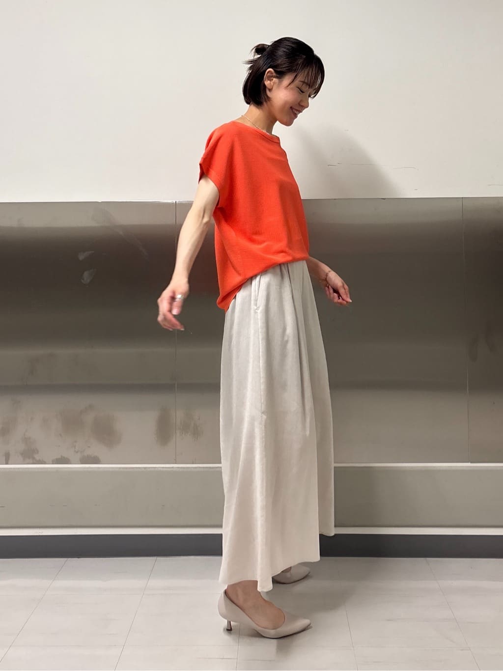 kanaeさんの「INDIVI｜【洗える／清涼感◎】ワイドフレアパンツ／スカーチョ」を使ったコーディネート