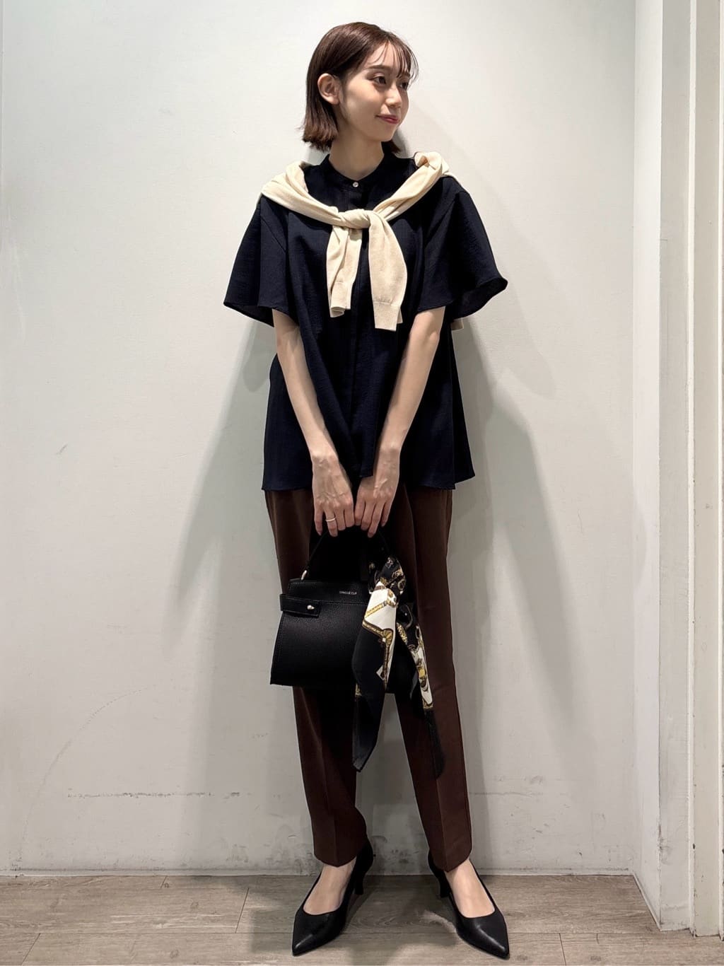 ぶまりんさんの「OPAQUE.CLIP｜【軽量／2WAY／通勤対応】コメットデザインミドルバッグ」を使ったコーディネート