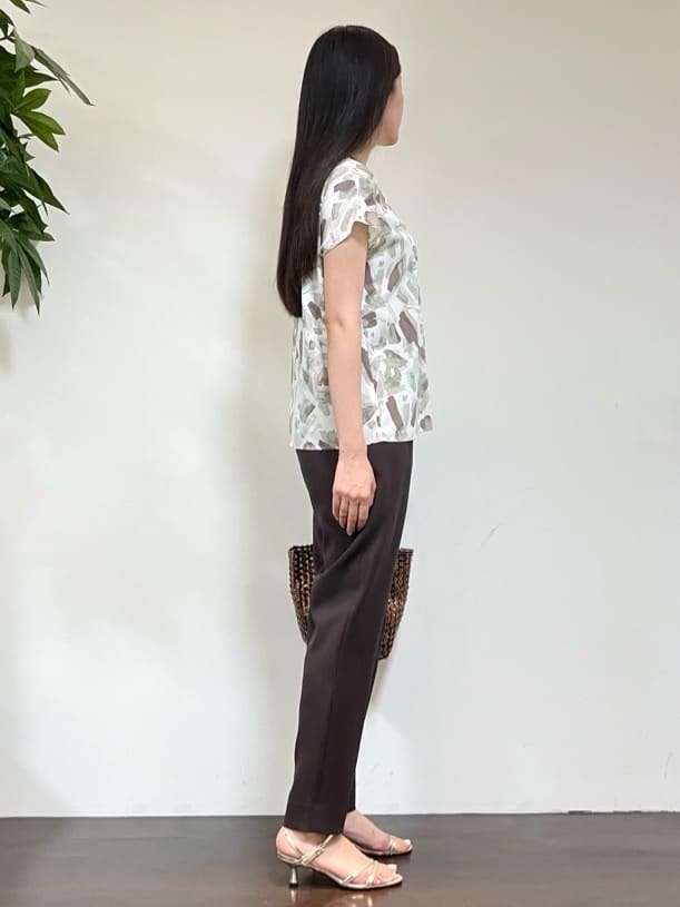 カレンさんの「UNTITLED｜メタリックメッシュトート」を使ったコーディネート